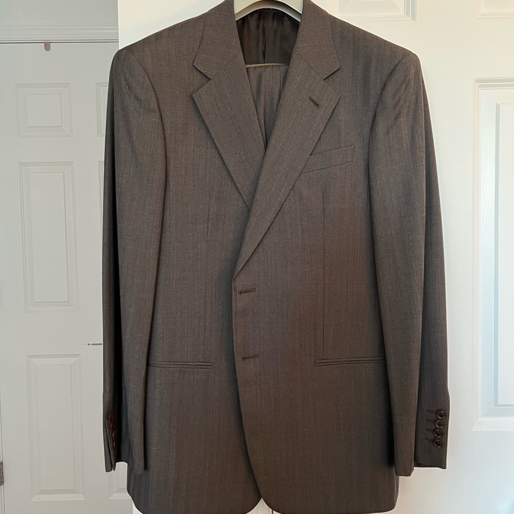 Armani Collezioni Suit, 42R. Made in ITALY 🇮🇹
